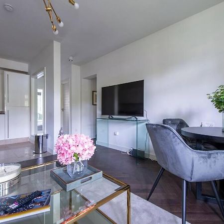 2 Bedroom Modern Urban Sanctuary 1Cc - Cherrydeal London Bagian luar foto