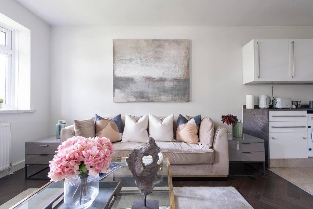 2 Bedroom Modern Urban Sanctuary 1Cc - Cherrydeal London Bagian luar foto