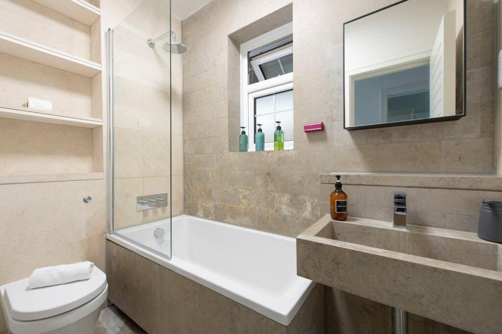 2 Bedroom Modern Urban Sanctuary 1Cc - Cherrydeal London Bagian luar foto